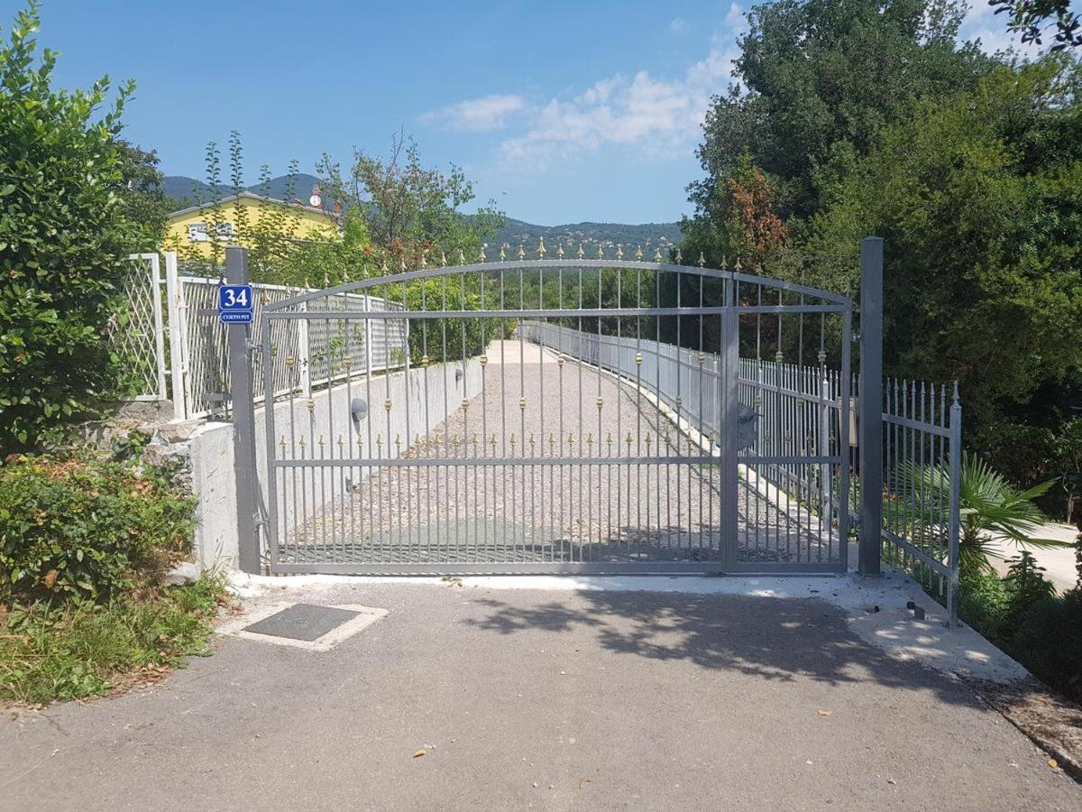 Apartmani Adria Opatija Buitenkant foto